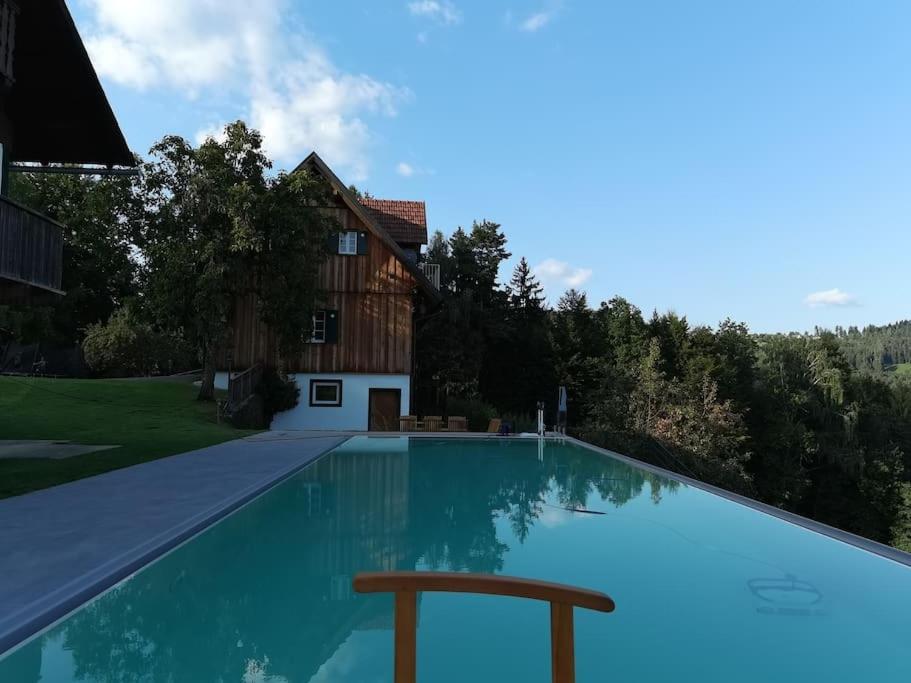 Chalet Südsteiermark: Alpine Luxury with Infinity Pool and Panoramic Views Schwanberg Exterior photo